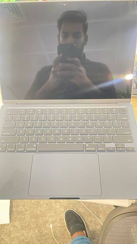 Apple MacBook Air M2 chip 8gb 256 gb with box 3