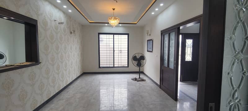 10 MARLA BRAND NEW HOME FOR SALE IN H BLOCK, DREAM GARDENS LAHORE. 6