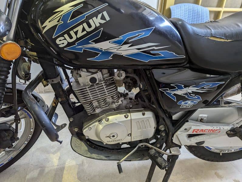 Suzuki GS 150 SE 2