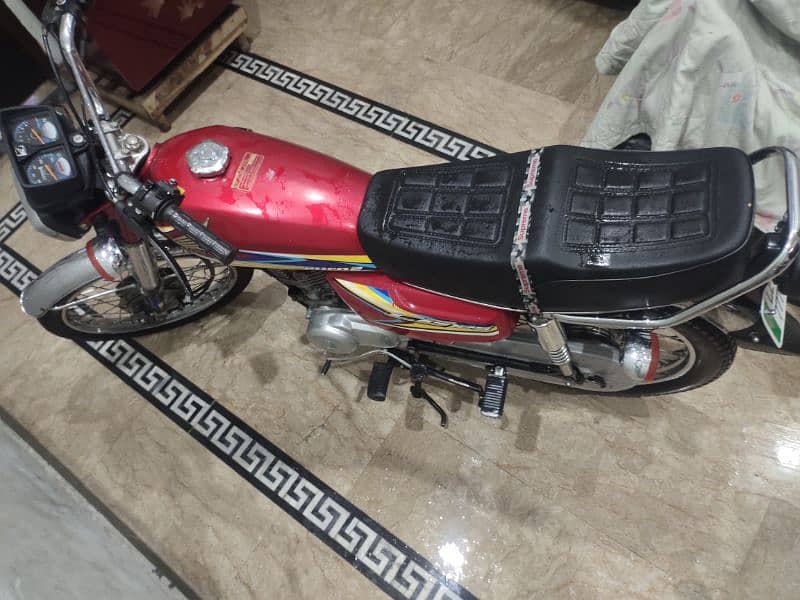 Honda 125 model 2019 biomatric available complete documents 3