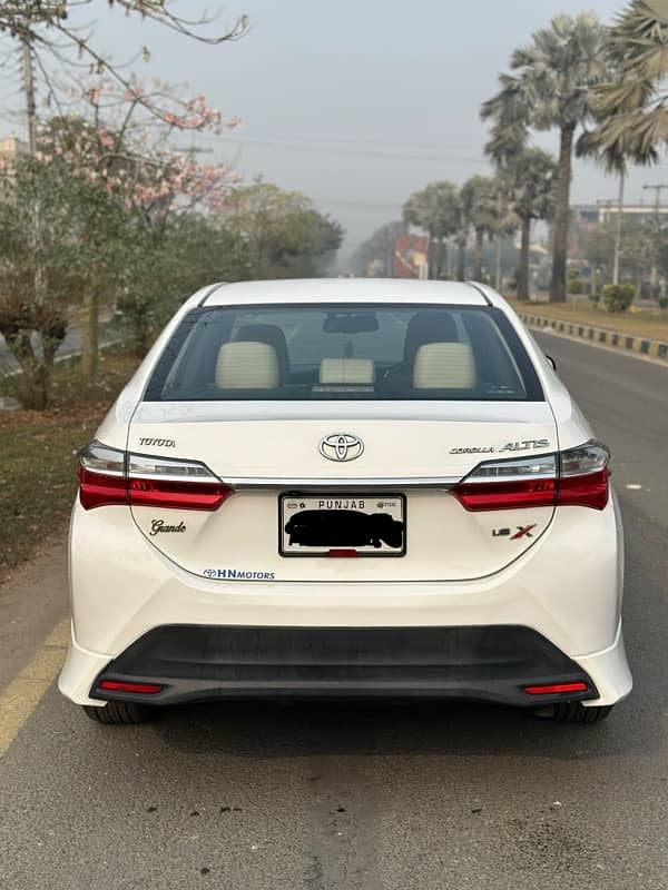 Toyota Altis Grande 2021 1