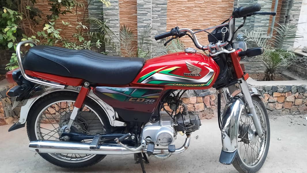 Honda CD 70 2022 5