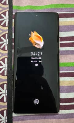 INFINIX ZERO 30. . . . 8gb ram, 256gb room