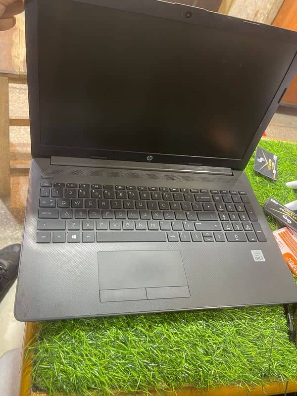 HP Notebook 255 G7 - AMD Athlon - 4/128 4