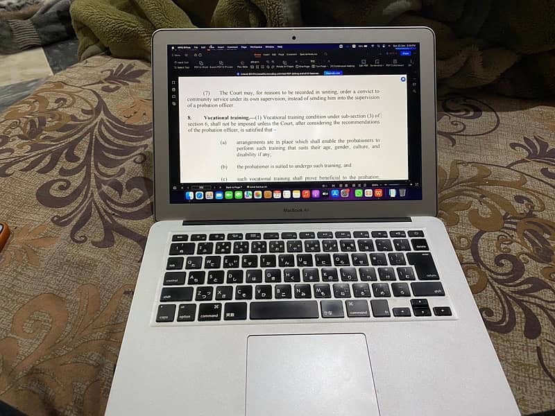 Apple MacBook Air Good Condition 0