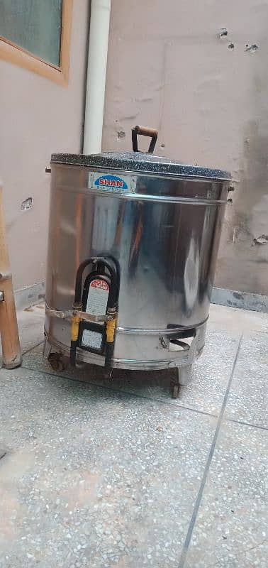 bilkul like new. . . . . tandoor 1