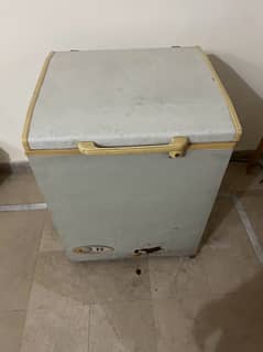 8 cubic feet freezer for sale