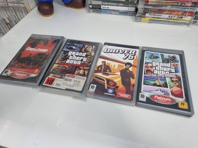 PSP Action adventure games bundle (gta, driver, gangs of london) 0