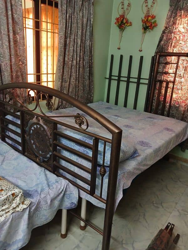 king size iron bed with new mattress 3