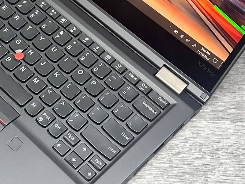 Lenovo ThinkPad L390 Yoga - i5 8th Gen - Touch 360 3