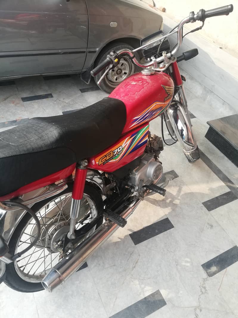 Honda CD 70 2019 4