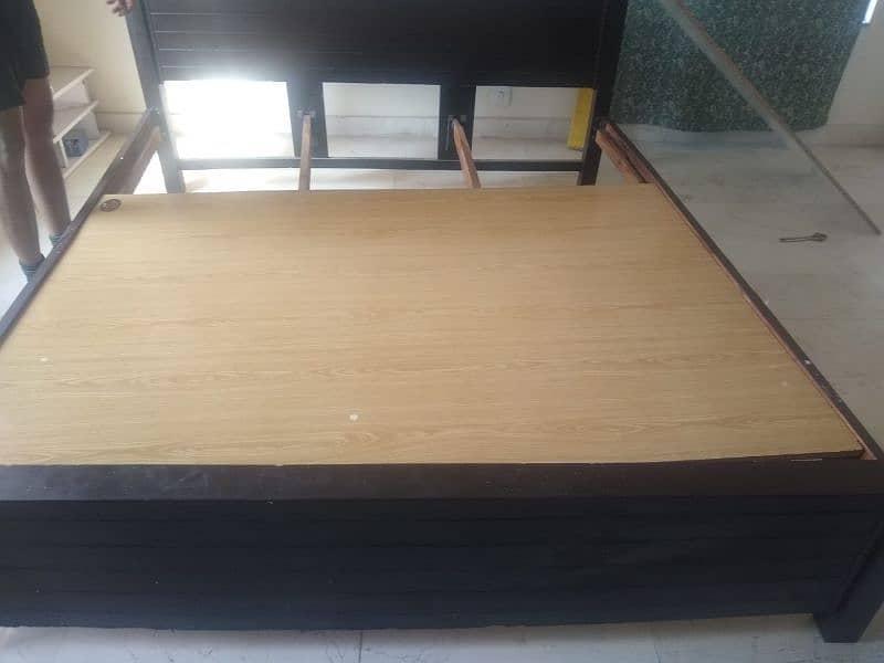 king size double bed 11