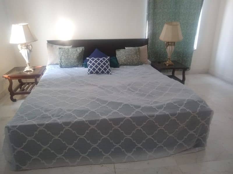 king size double bed 14