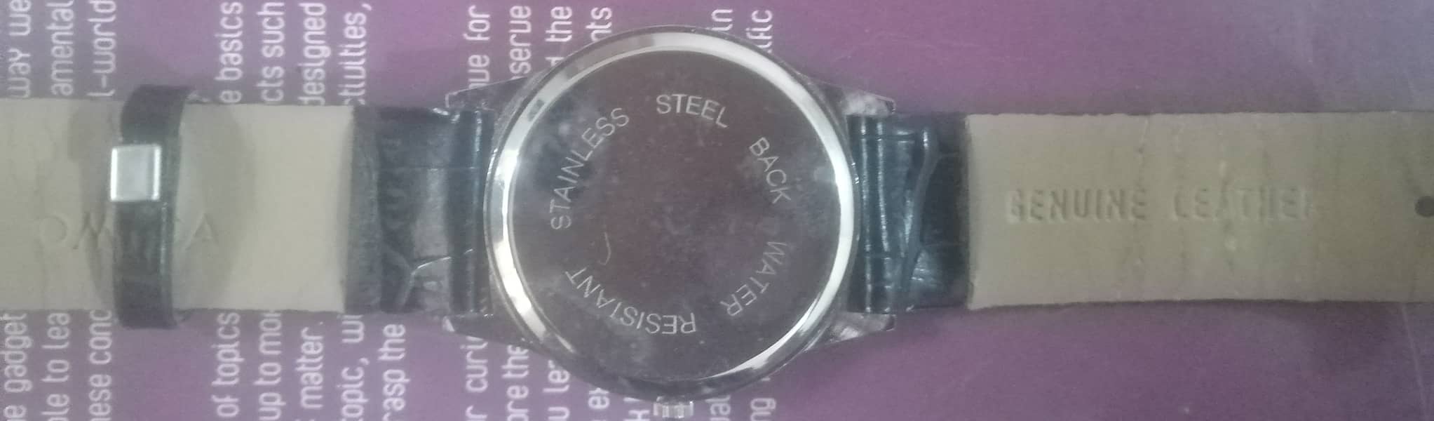 Omega quartz wrist watch 3