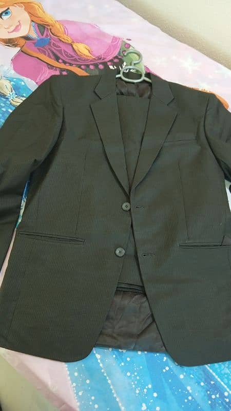 mens full suit 2pc with brand new branded tie and bag 1