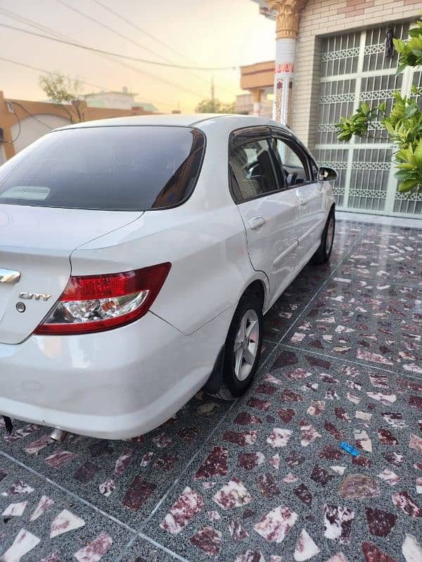 Honda City IDSI 2005 5