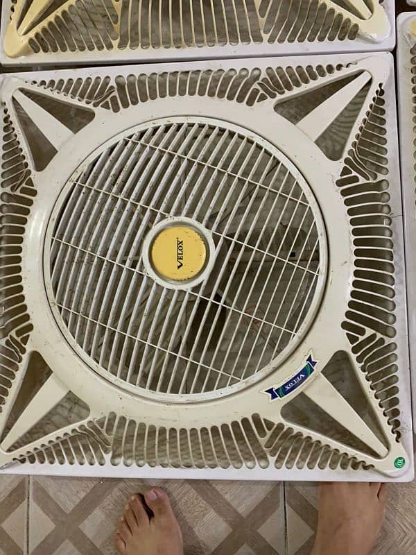 farcling fans 6 with remote urgent sale only call 0