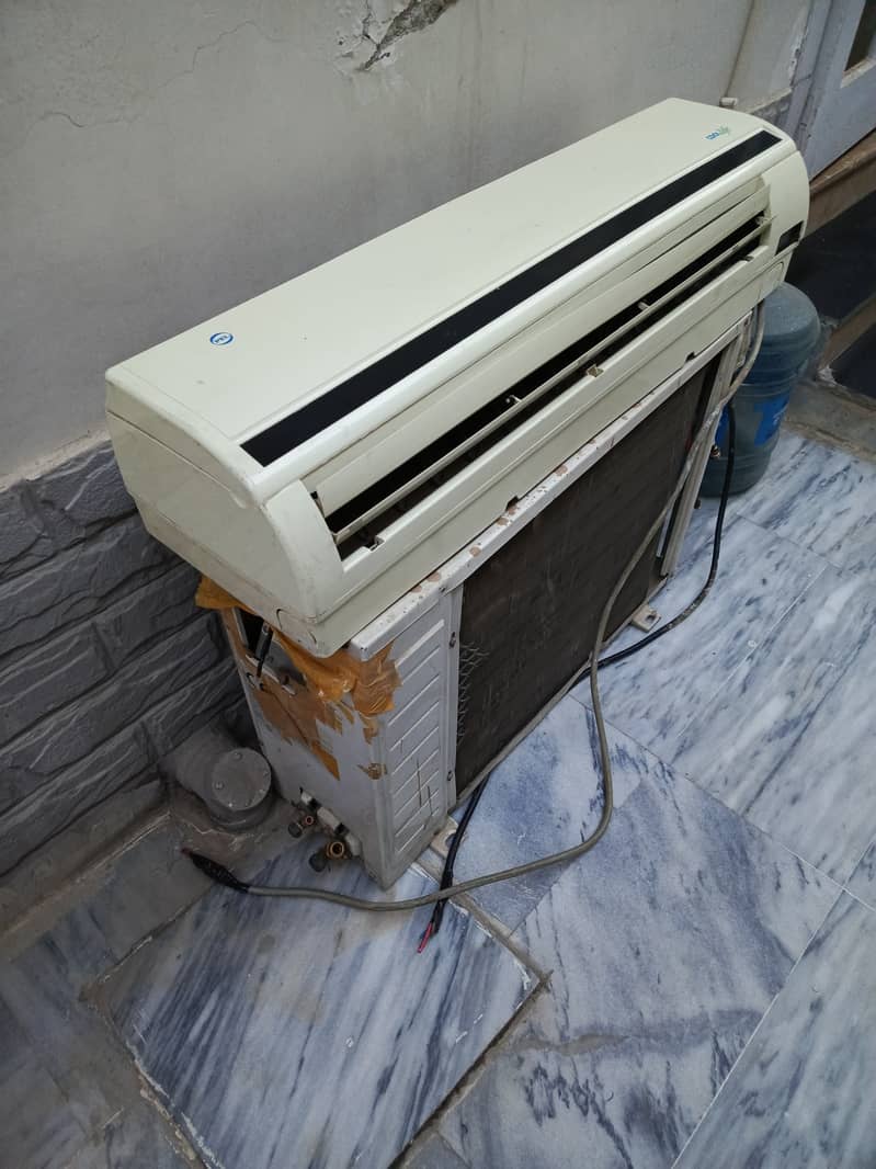 PEL Split AC (used) 1.5 ton cool life model without pipes 1