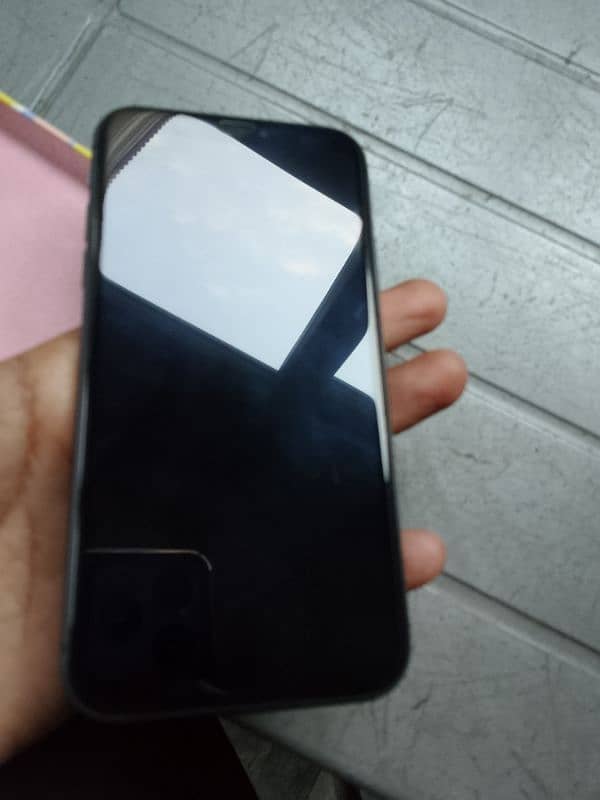 iPhone 11jv 64gb water pack 4