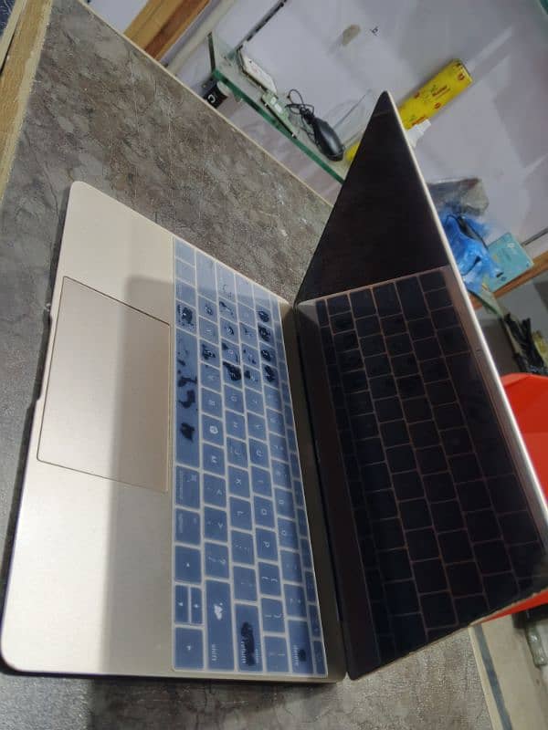 MacBook Air 12 inches best condition Available 2