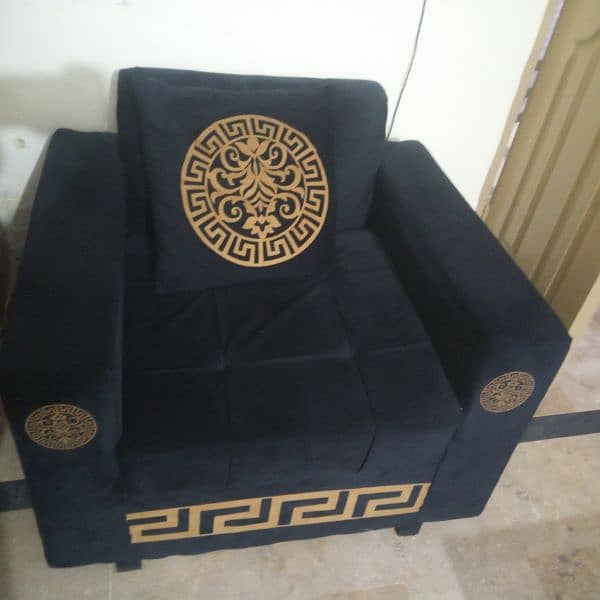 Sofa Set For Sale In Cheap Price 1