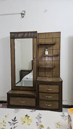 Pre-Loved Dressing table cabinet + 2 side tables set