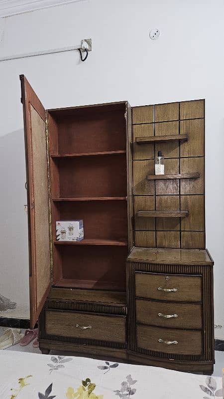 Pre-Loved Dressing table cabinet + 2 side tables set 1