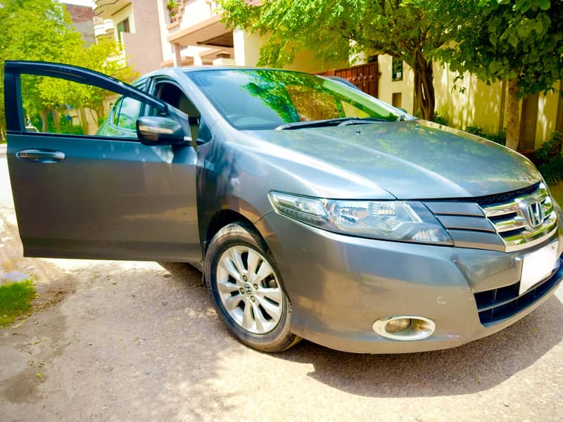 Honda City Aspire 1.5  2015 Orignal Condition (Home Used Car) 0