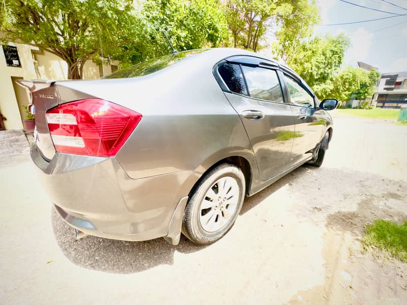 Honda City Aspire 1.5  2015 Orignal Condition (Home Used Car) 7