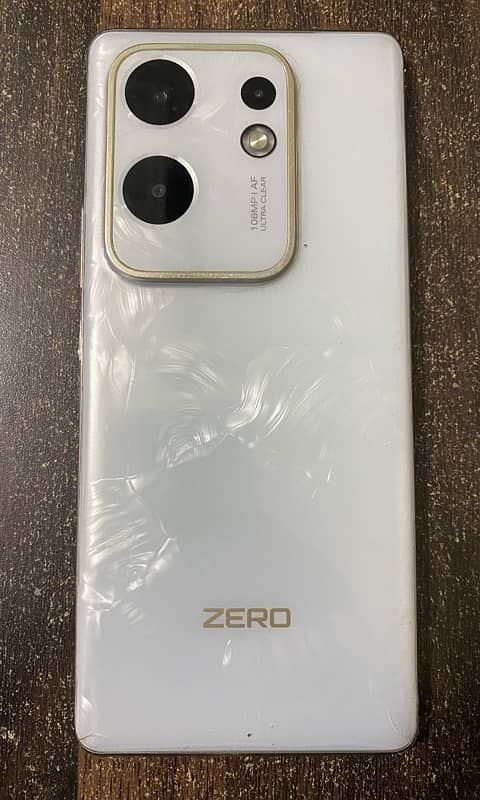 Infinix Zero 30 (16 / 256) with Box Charger. 2