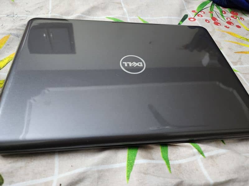 Dell Latitude 3380 touch I3 6th Gen 1