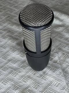 akg mic p220 condenser mic studio mic phantom power mic