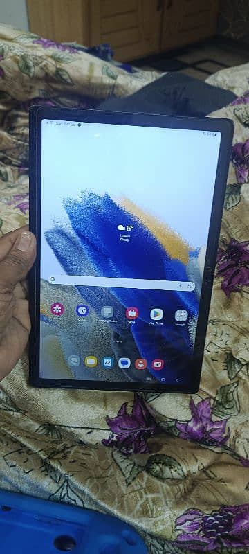 samsung tab A8 . . 64 GB 2