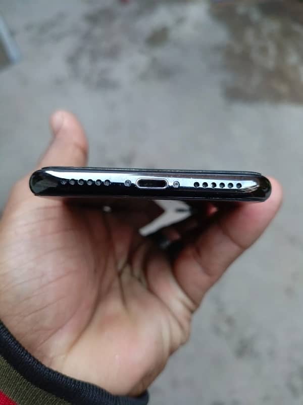 iPhone X Good Condition 2