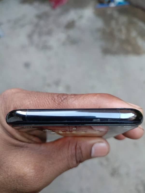 iPhone X Good Condition 3