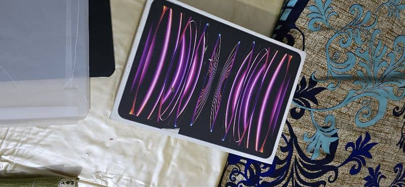 ipad pro m2 4th Gen 256GB 0