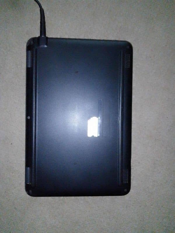 dell chromebook 11 3180 4gb 16gb touch screen wali hai 1