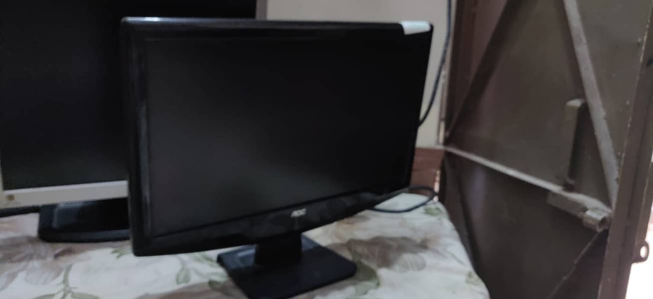 Computer LCD monitor 3