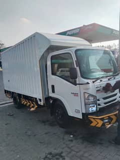 Isuzu Nmr truck