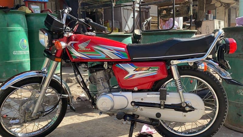 honda cg125 model 2023 karachi number only 4500km use 1