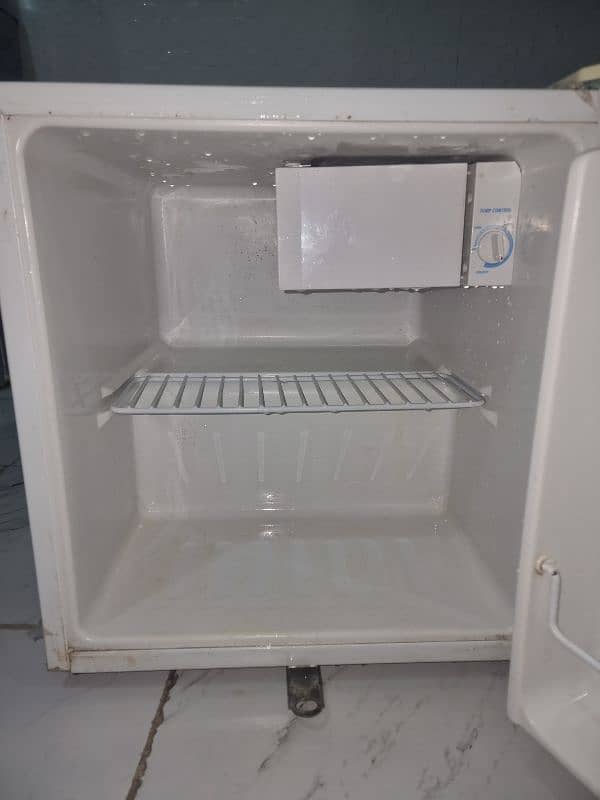 small Frige 5