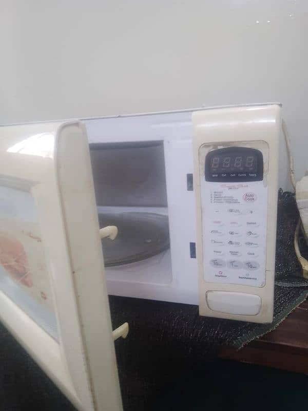 microwave oven large size 1