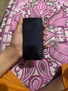 iPhone 7 ha battery charnge ha or glass pay scratches ha non ptaip