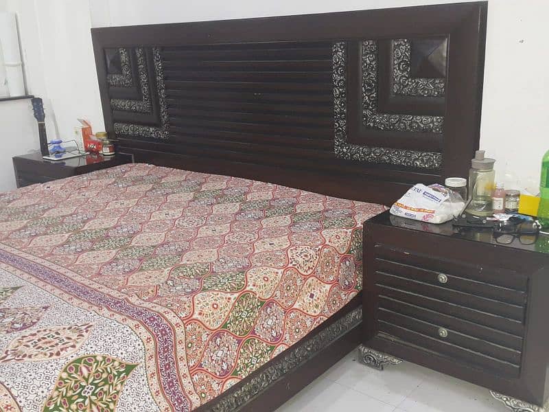 Wooden King Size Bed 1