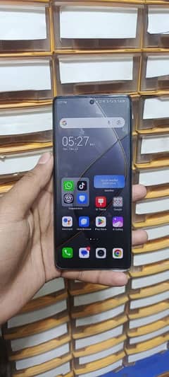 Spark 20 Pro Plus