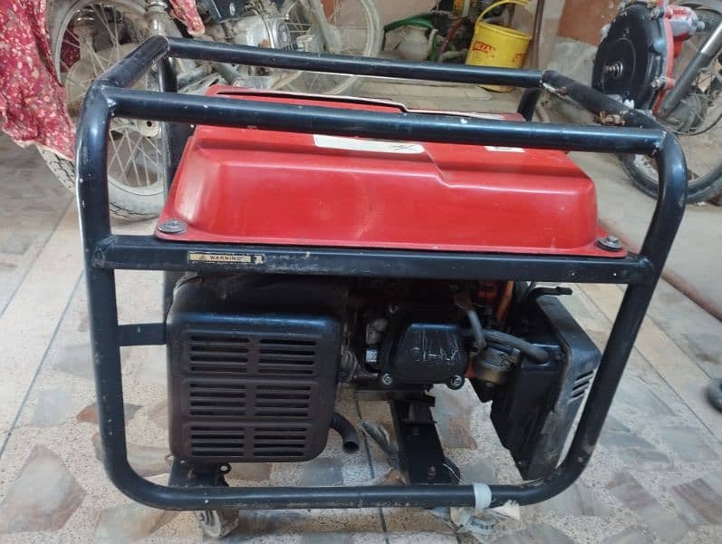 2.5 kVA Elemax generator for urgent sale 2