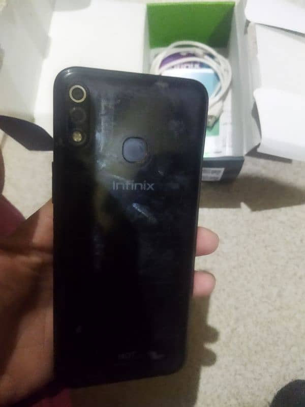 Infinix hot 8 lite 3