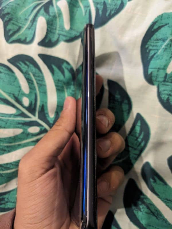 Xiaomi Mi Note 10 Lite with Box Official PTA Approved in good conditio 6