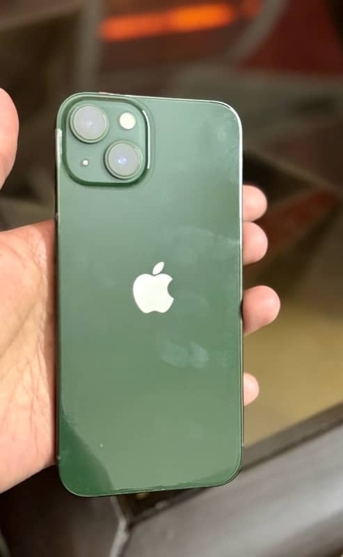 iPhone 13 256GB Green Colour 3