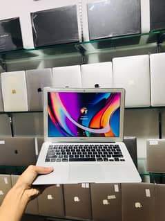 Apple Macbook  2017 core i5 8/128 10&10 Tayyab laptop